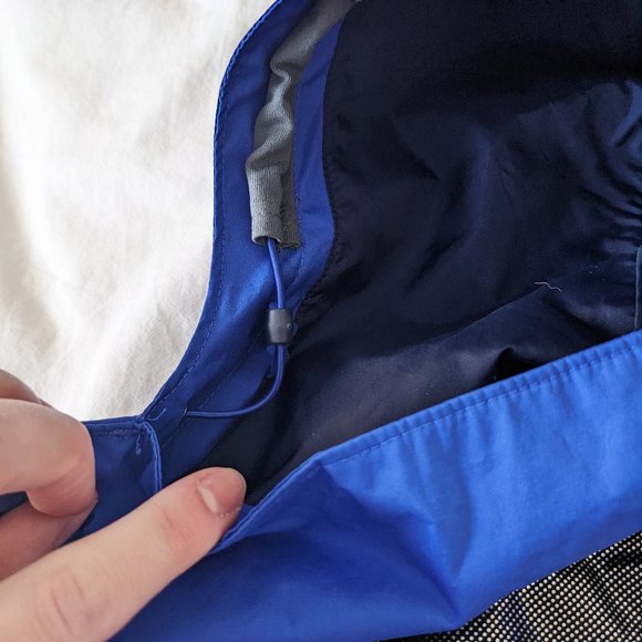 Columbia Rain Jacket with Hood, Size S - Picture 4 of 9